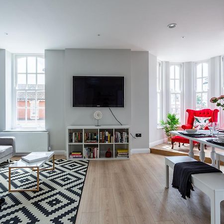2 Bedroom Apartments With Sofa Bed In Southend Ngoại thất bức ảnh