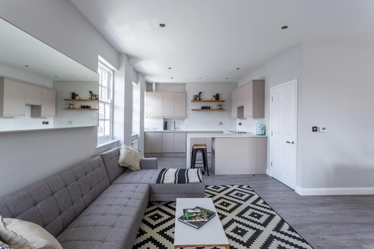 2 Bedroom Apartments With Sofa Bed In Southend Ngoại thất bức ảnh