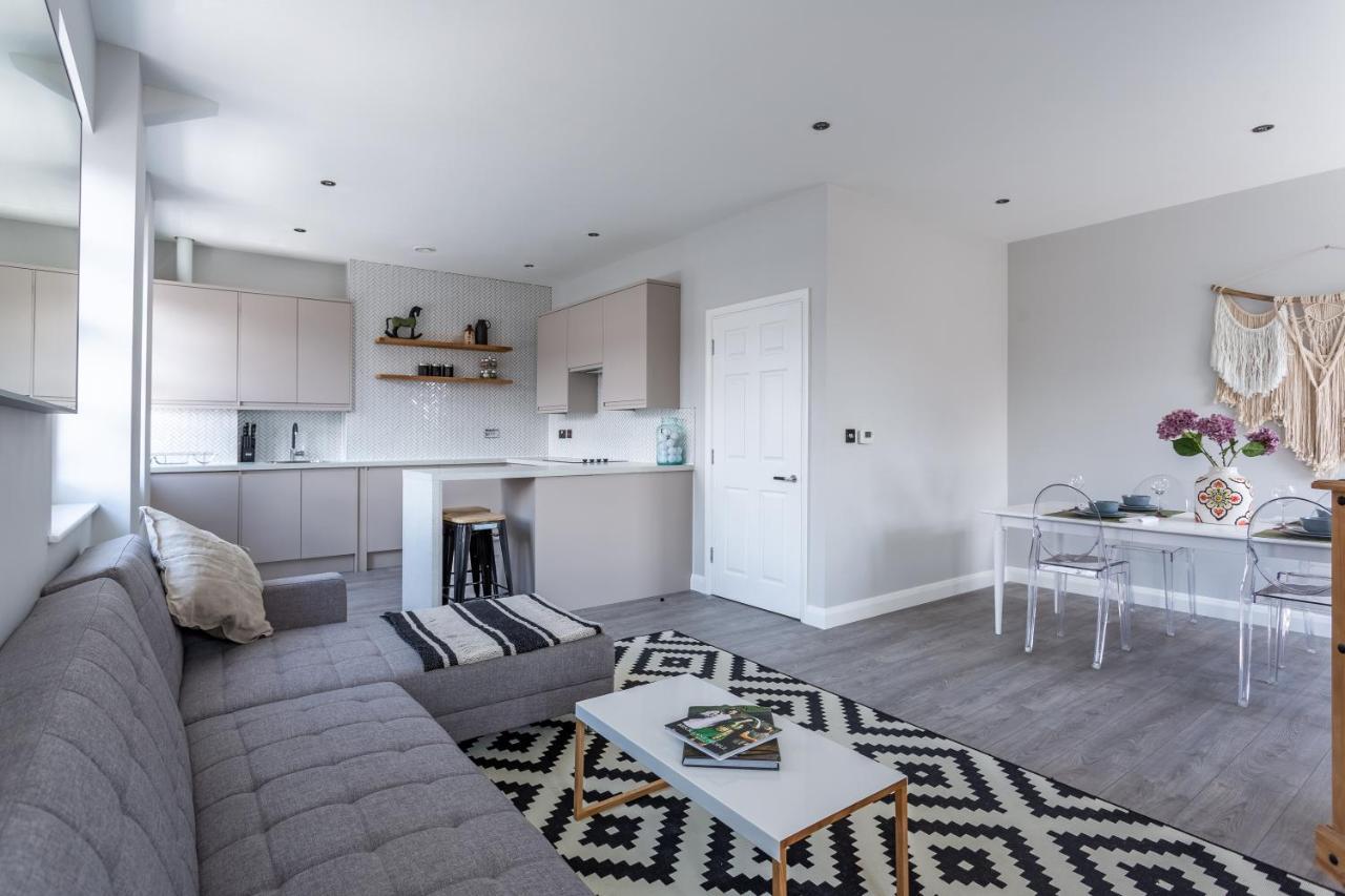 2 Bedroom Apartments With Sofa Bed In Southend Ngoại thất bức ảnh