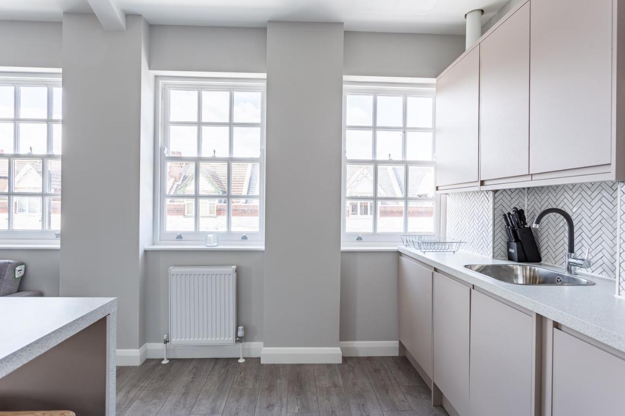 2 Bedroom Apartments With Sofa Bed In Southend Ngoại thất bức ảnh